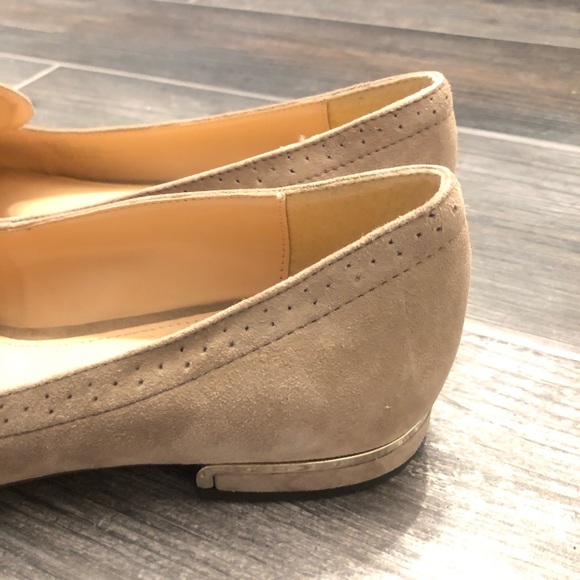 Vince Camuto: NEW! Suede Tassel Flats — Size 9 - Picture 2 of 4